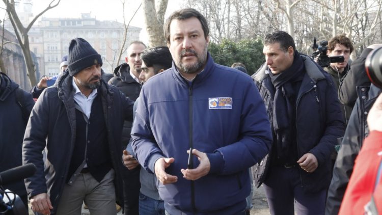 Poliziotto della scorta di Matteo Salvini positivo al Coronavirus 