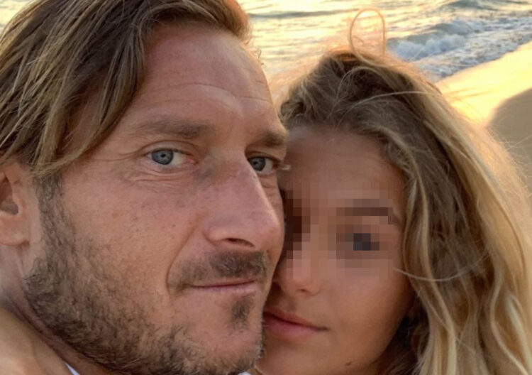 Francesco Totti, la foto della figlia fa infuriare il web 
