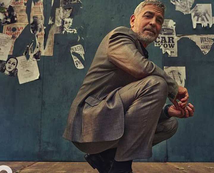 George Clooney dona un milione di euro ai suoi amici