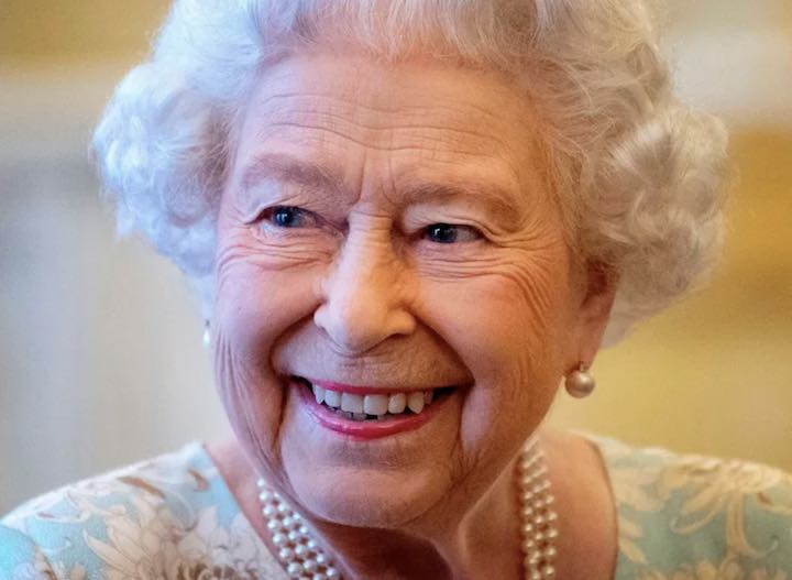 Regina Elisabetta, rivelato il suo segreto contro l'invecchiamento