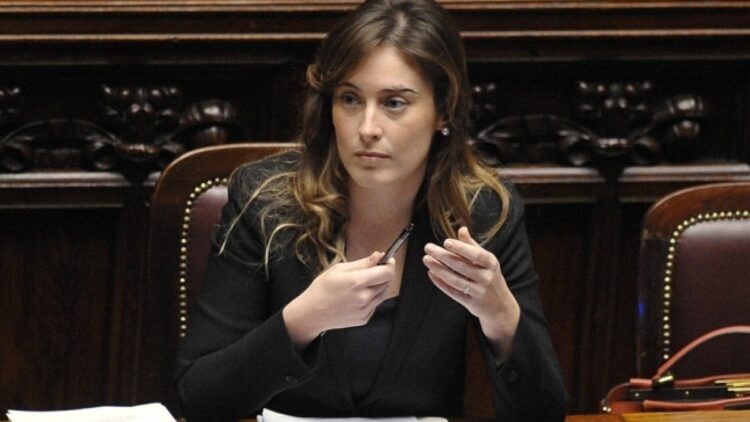 Maria Elena Boschi risponde alle accuse del Pd 